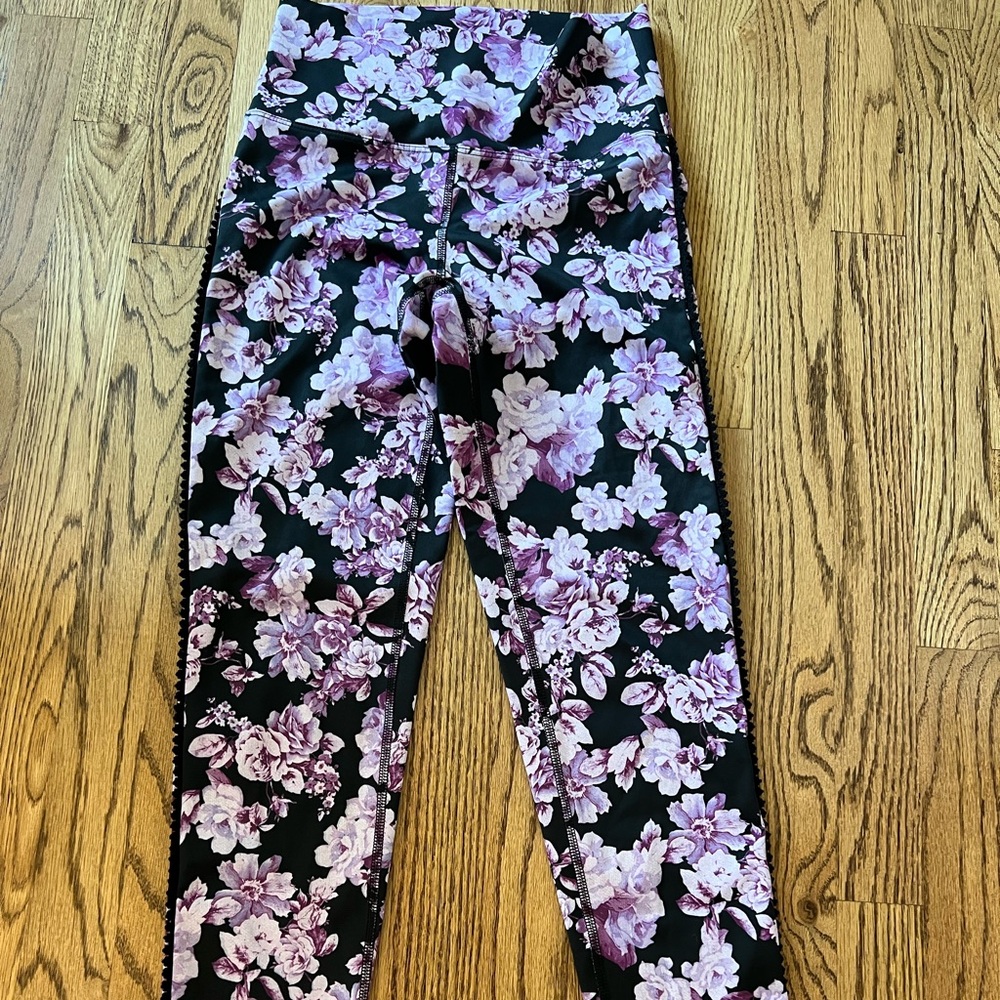 Beach Riot Active Kat Legging - Picture 2 of 4